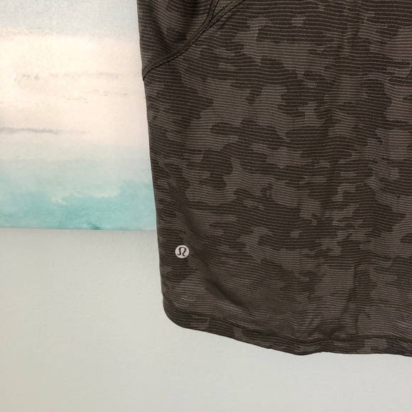 Lululemon Miles Ahead Short Sleeve Deep Camo - Picture 7 of 7